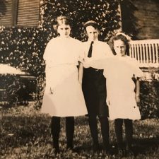 Picture 4 – Hannah Golding, Jim Golding and Jessie Roberts (Hannah Darling, John Darling and Jessie Stephens) circa 1911. Image provided by Lynne Golding